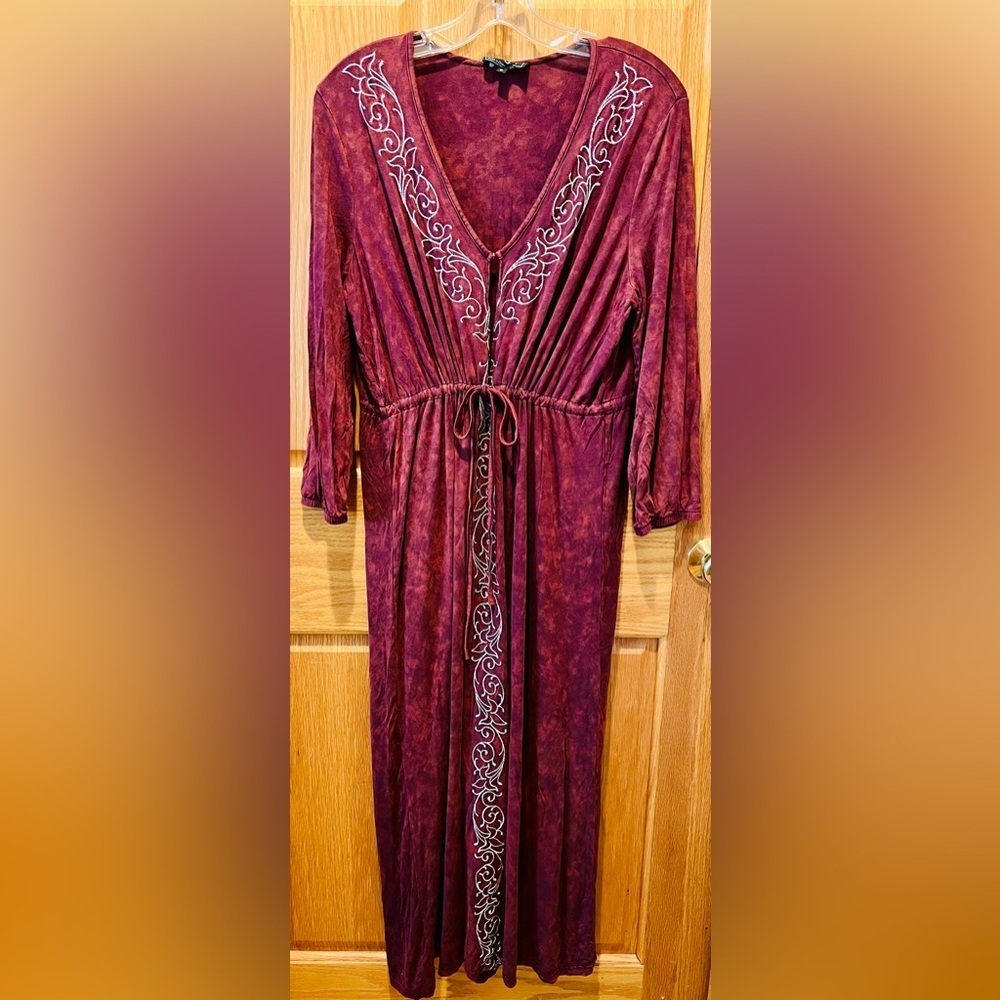 NWOT Small POL Elegant Embroidered Burgundy Dress